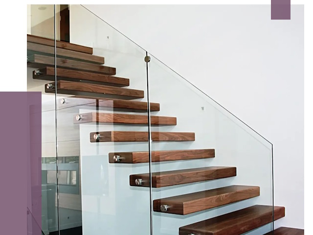 Стеклянные перила для лестницы в Гудермесе от 14858 руб.