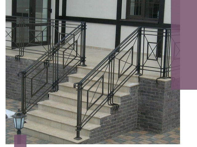 Перила для крыльца в Гудермесе — монтаж, изготовление и установка