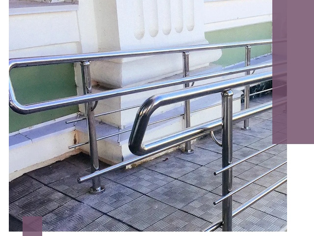 Ограждения пандусов из металла и нержавейки в Гудермесе