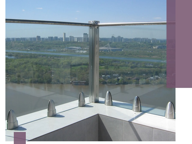 Стеклянные парапеты премиум класса в Гудермесе для домов и бизнесов