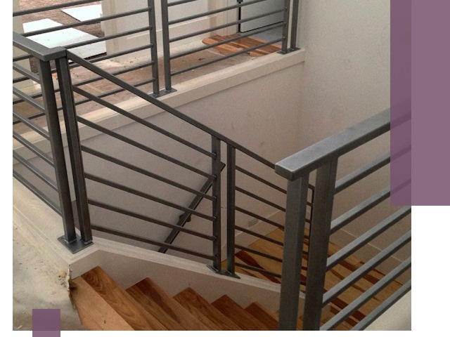 Изготовление поручней из металла и дерева в Гудермесе